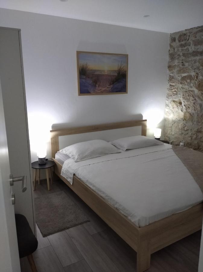 Apartman Lari Vizinada Exterior photo